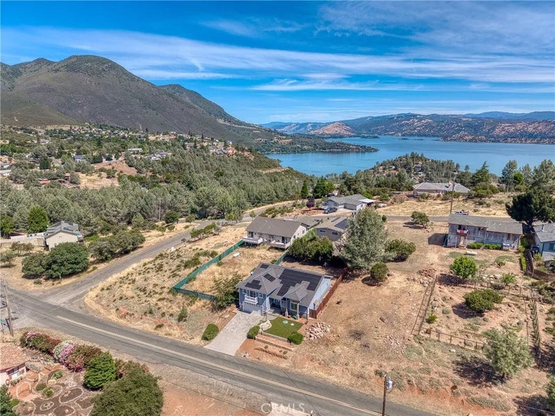 9932 Fairway Drive