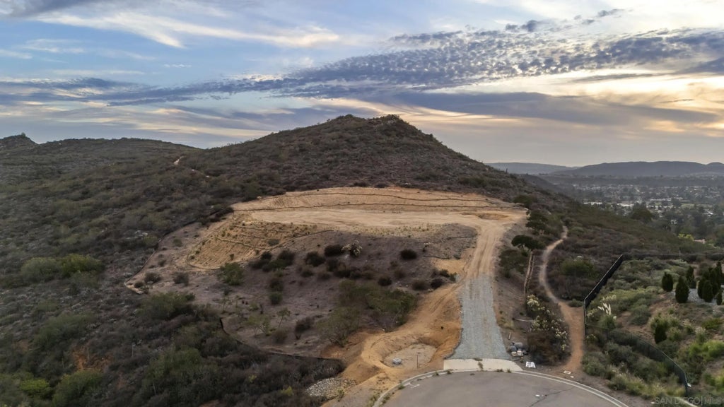 Photo of 15003 Toothrock Rd, Poway, CA 92064 (MLS # 260021405)