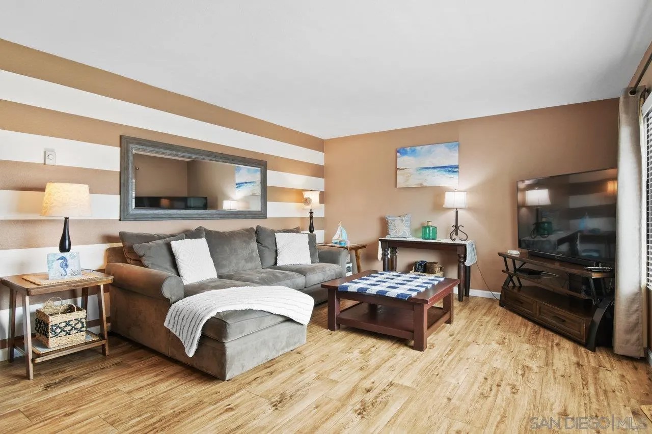 1278 Pacific Beach Dr 7