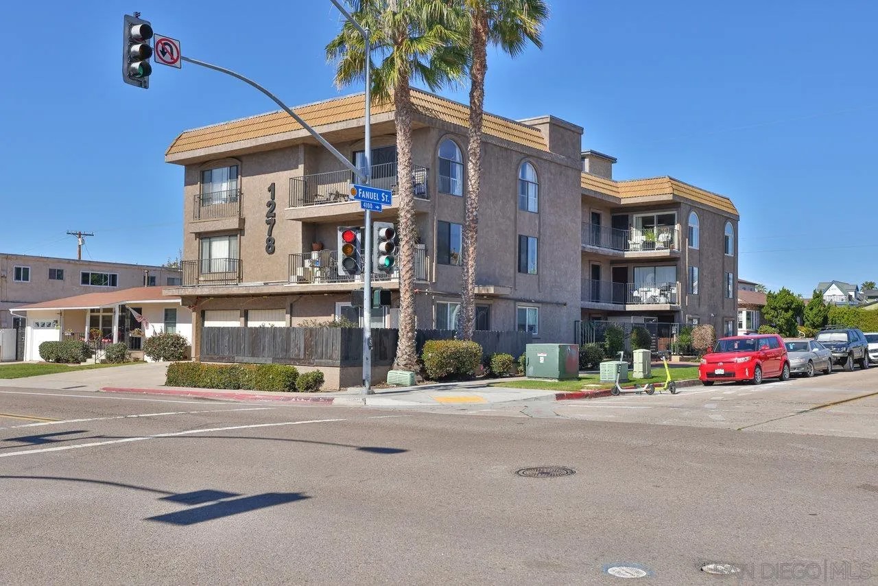 1278 Pacific Beach Dr 7