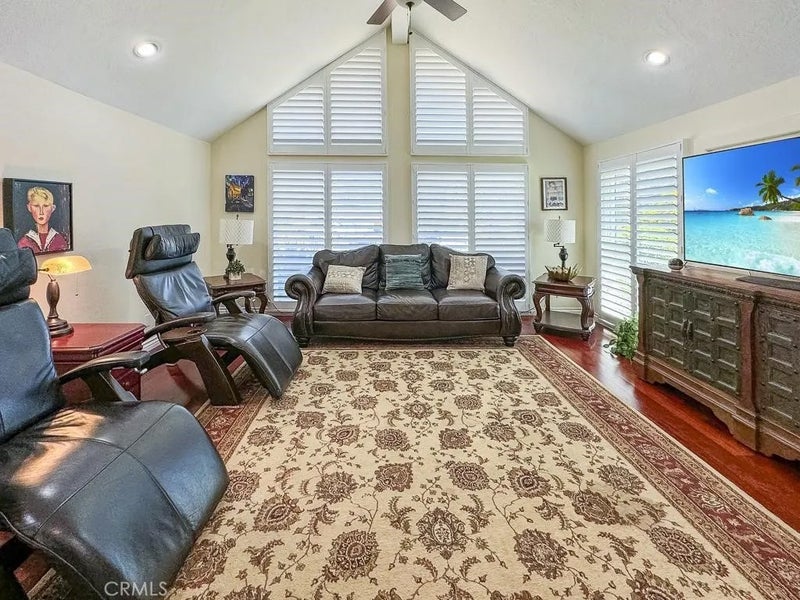 10700 Meadow Glen Way East