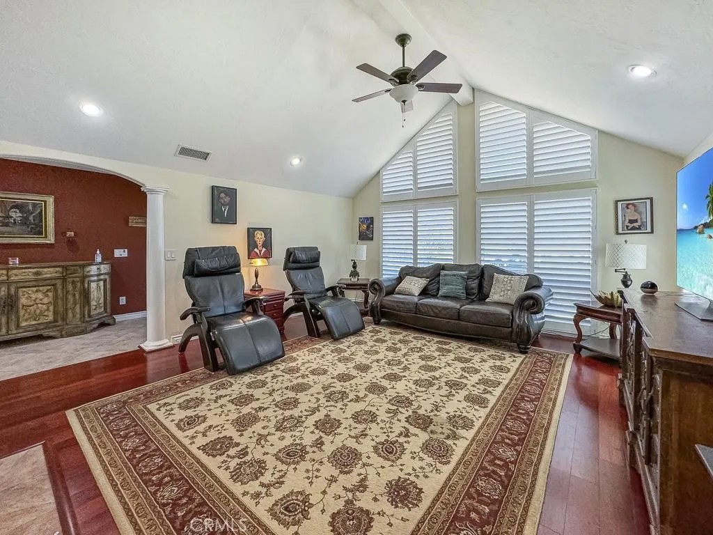 10700 Meadow Glen Way East