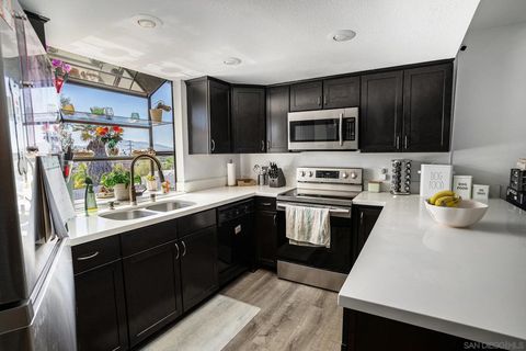 Photo of 440 Citracado Pkwy #14, Escondido, CA 92025 (MLS # 260006476)