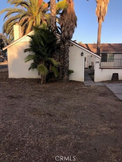 296 PALM AVE