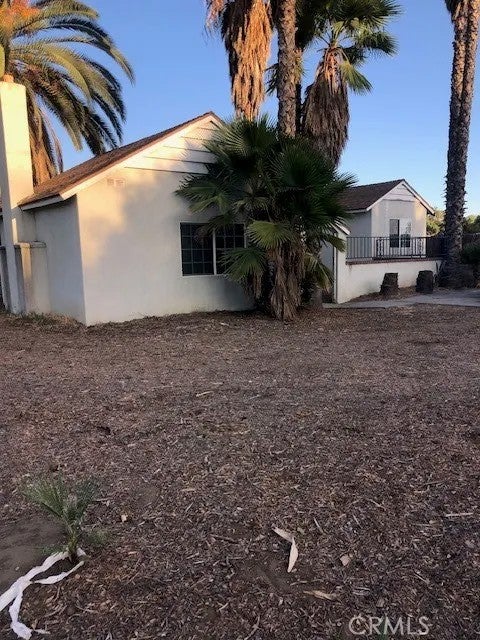 296 PALM AVE