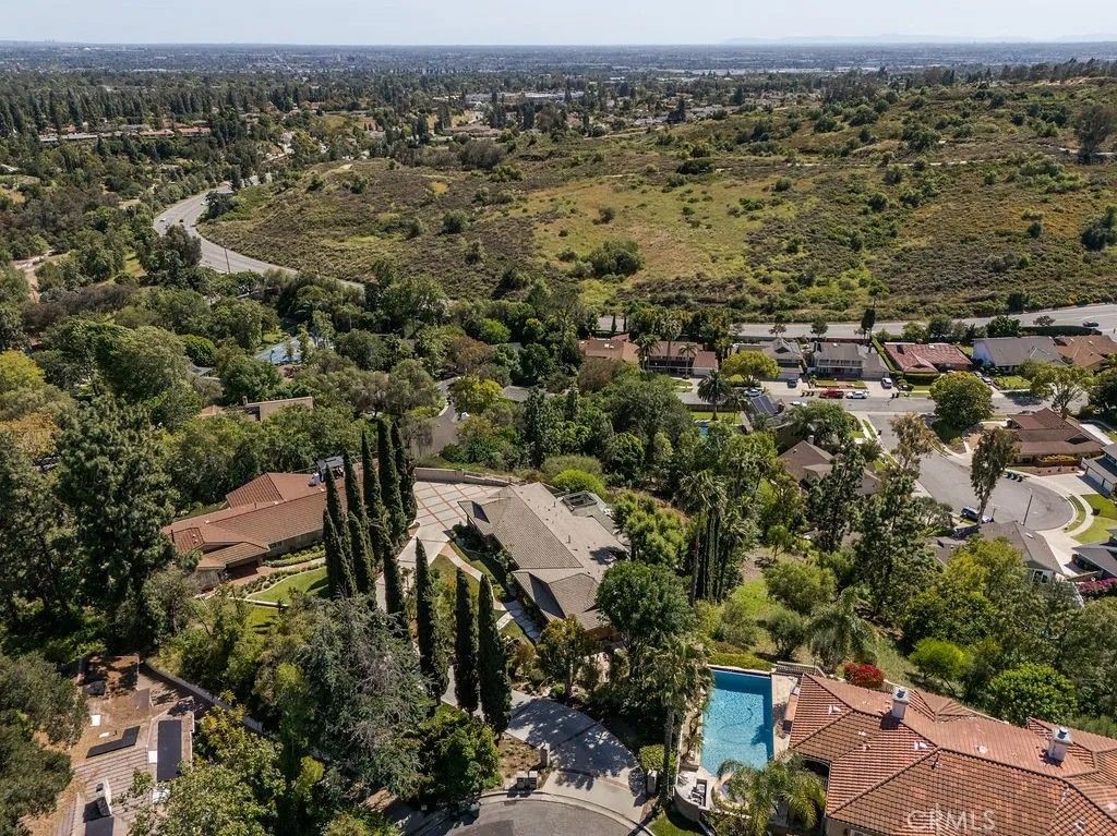 Photo of 3103 Flintridge Dr, Fullerton, CA 92835 (MLS # OC26088457)