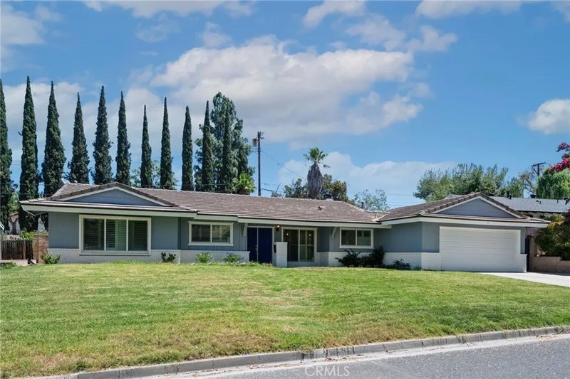 6336 Glen Aire Avenue