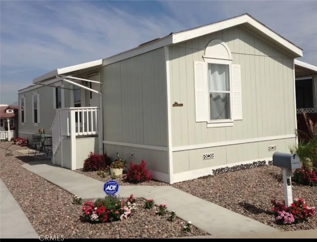 Photo of 135 N Pepper Ave #7, Rialto, CA 92376 (MLS # IV26002738)