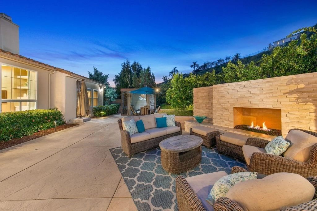 Photo of 10788 Edenoaks St, San Diego, CA 92131 (MLS # 260008653)