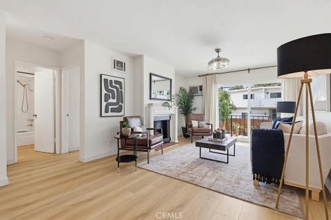 Photo of 3640 Cardiff Avenue #210, Los Angeles, CA 90034 (MLS # SR26117127)