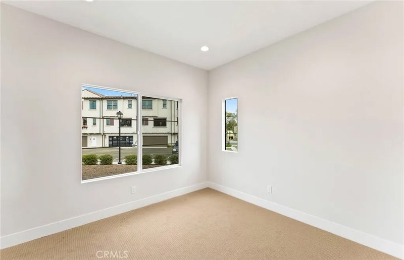 100 Pickwick Lane