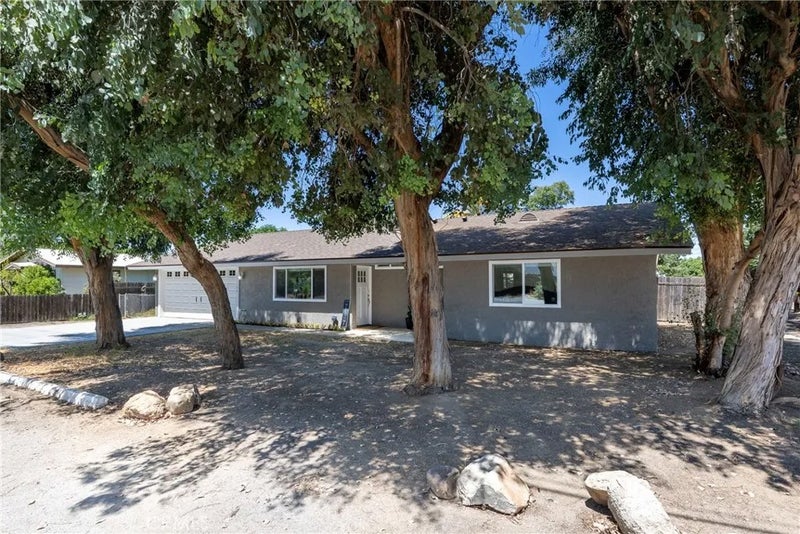 31106 Lakeview East