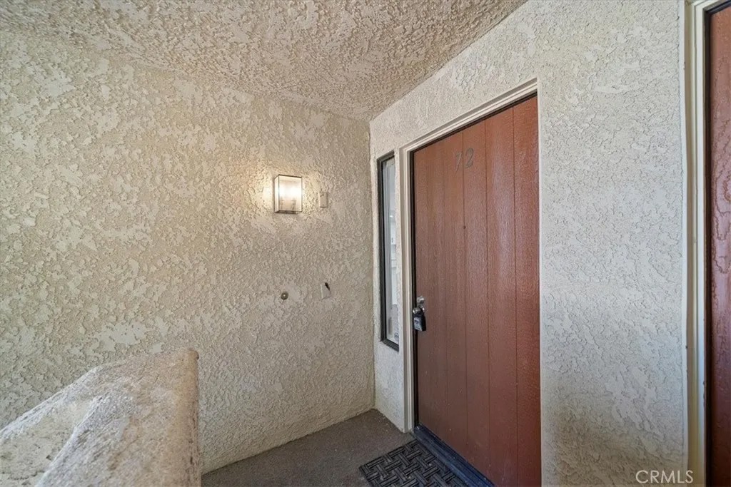 200 E Racquet Club 72