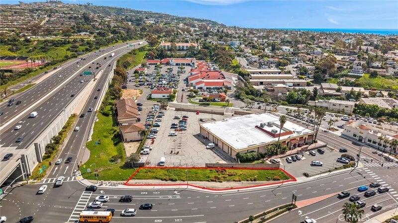524 E Avenida Pico