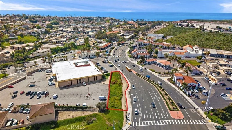 524 E Avenida Pico