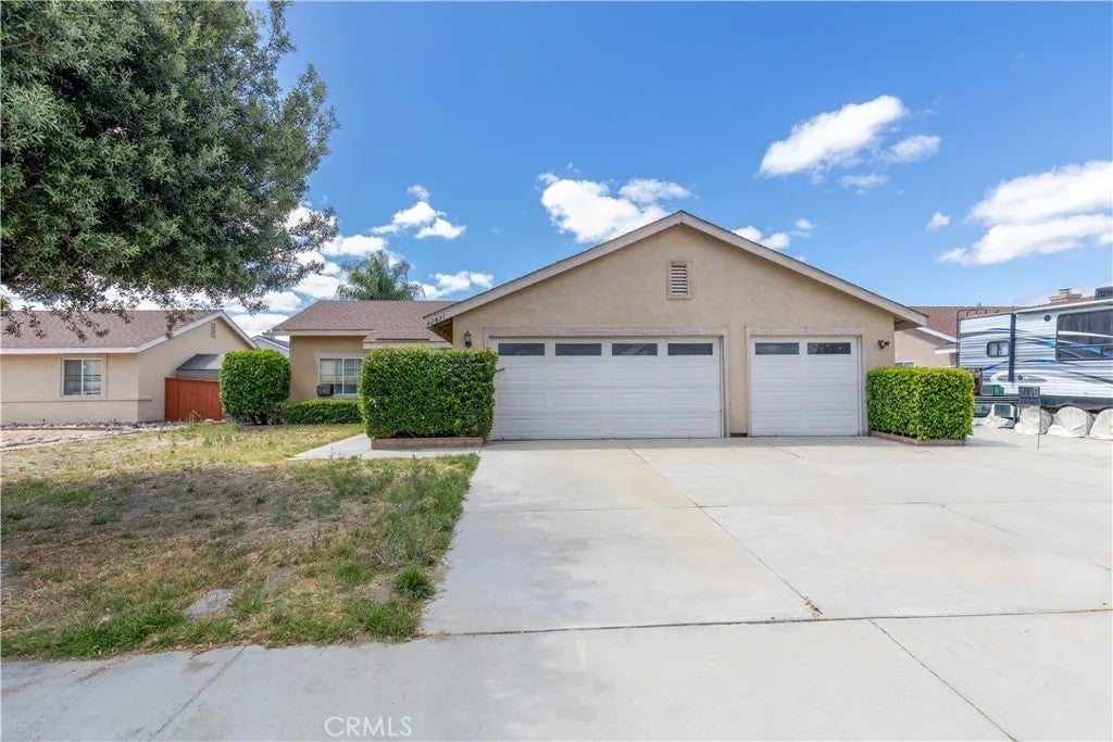 42821 Seal Rock Court