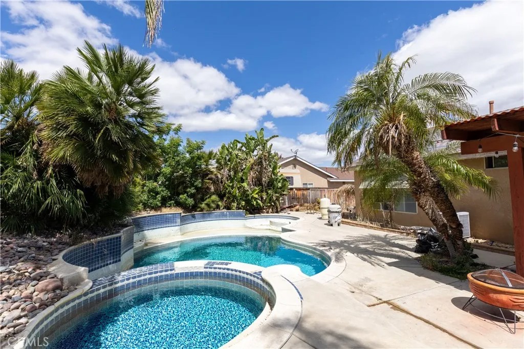 42821 Seal Rock Court