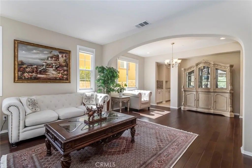 Photo of 28629 Farrier Dr, Valencia, CA 91354 (MLS # SR26047633)