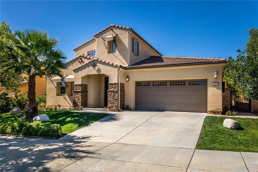 Photo of 28629 Farrier Dr, Valencia, CA 91354 (MLS # SR26047633)