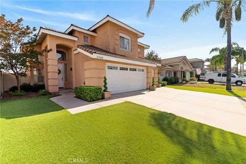 Photo of 32105 Via Cordoba, Temecula, CA 92592 (MLS # SW26107437)