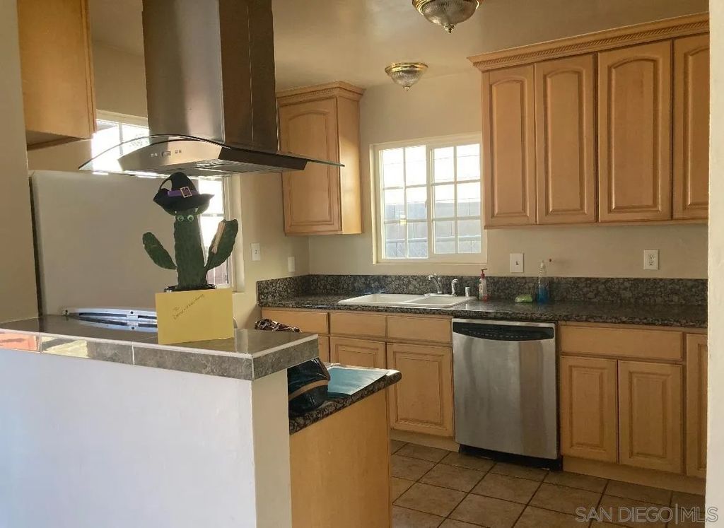 Photo of 834 Maria Ave, Spring Valley, CA 91977 (MLS # 260008276)
