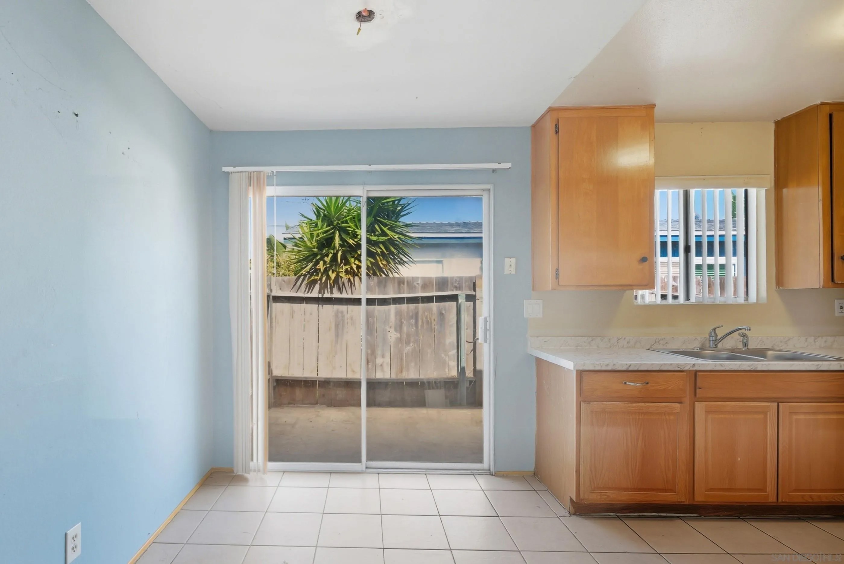 557-59 Florida Street