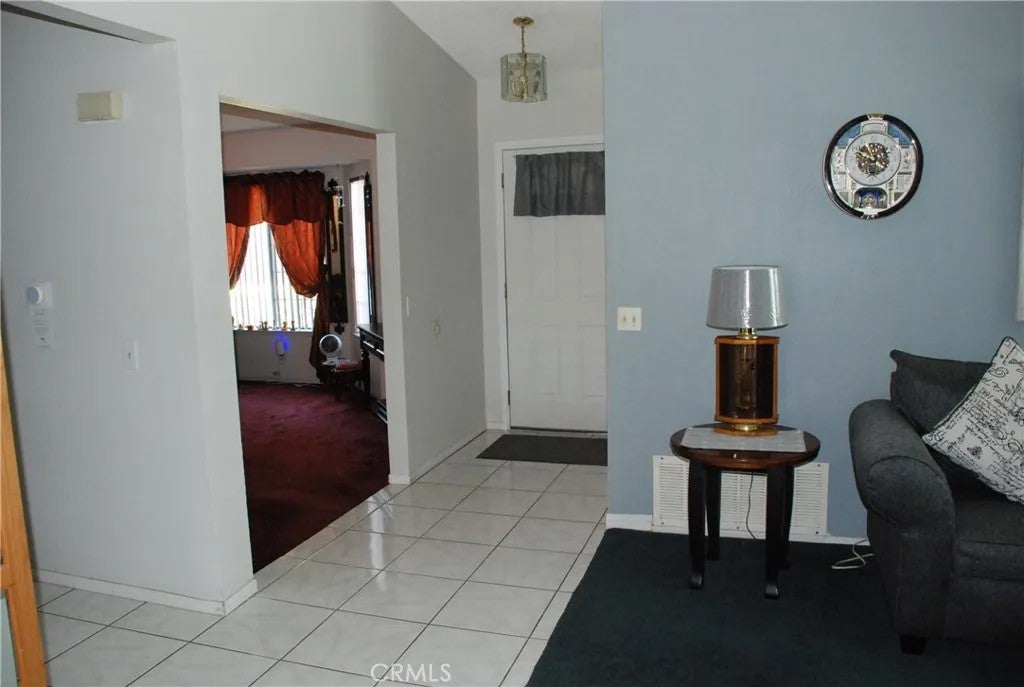 1098 Leslie Court