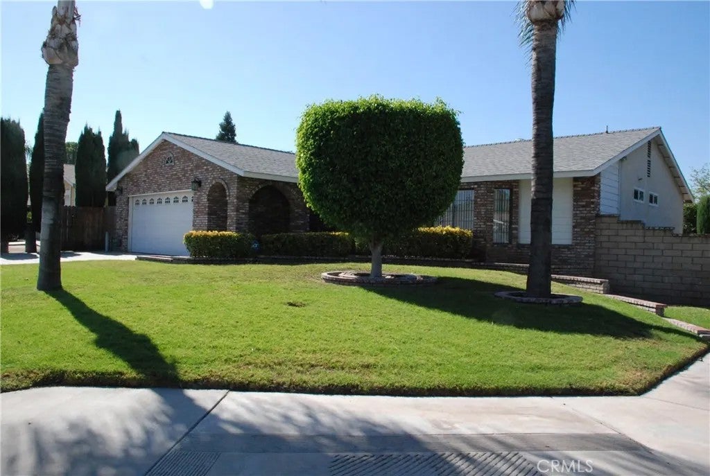 1098 Leslie Court