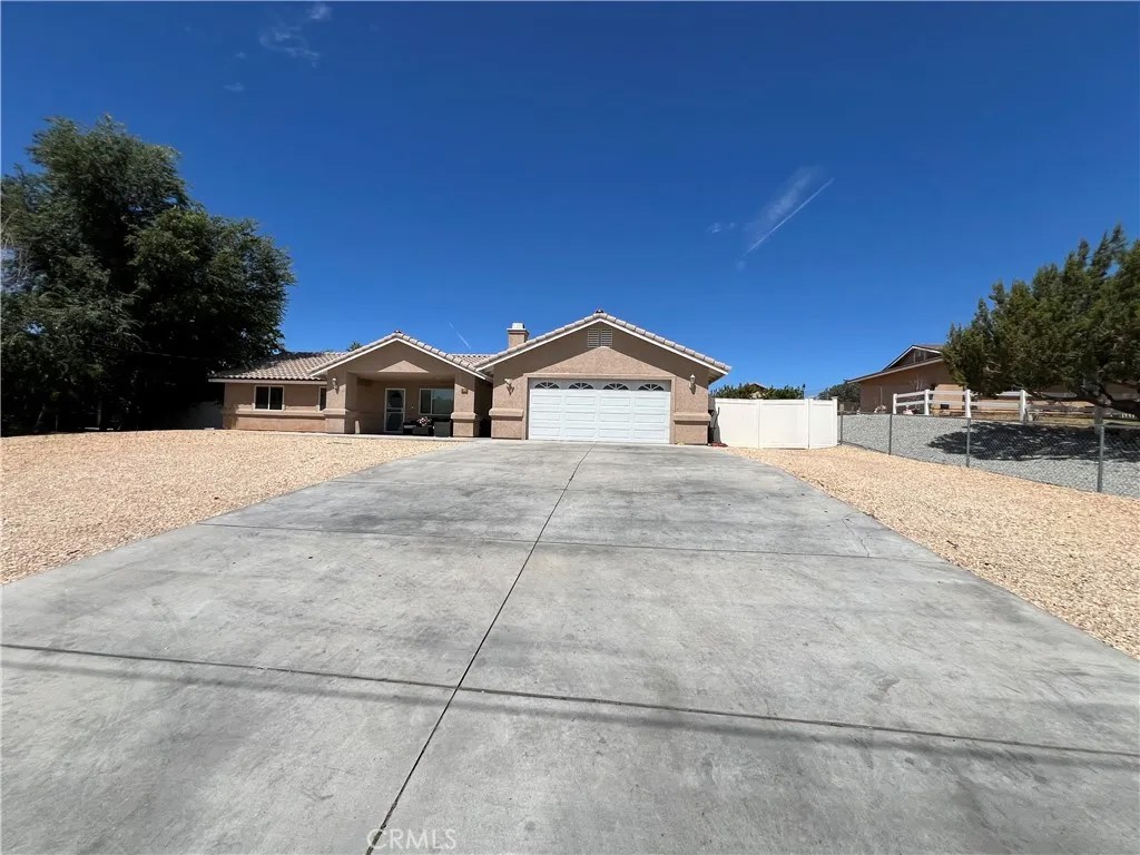 9220 Jacaranda