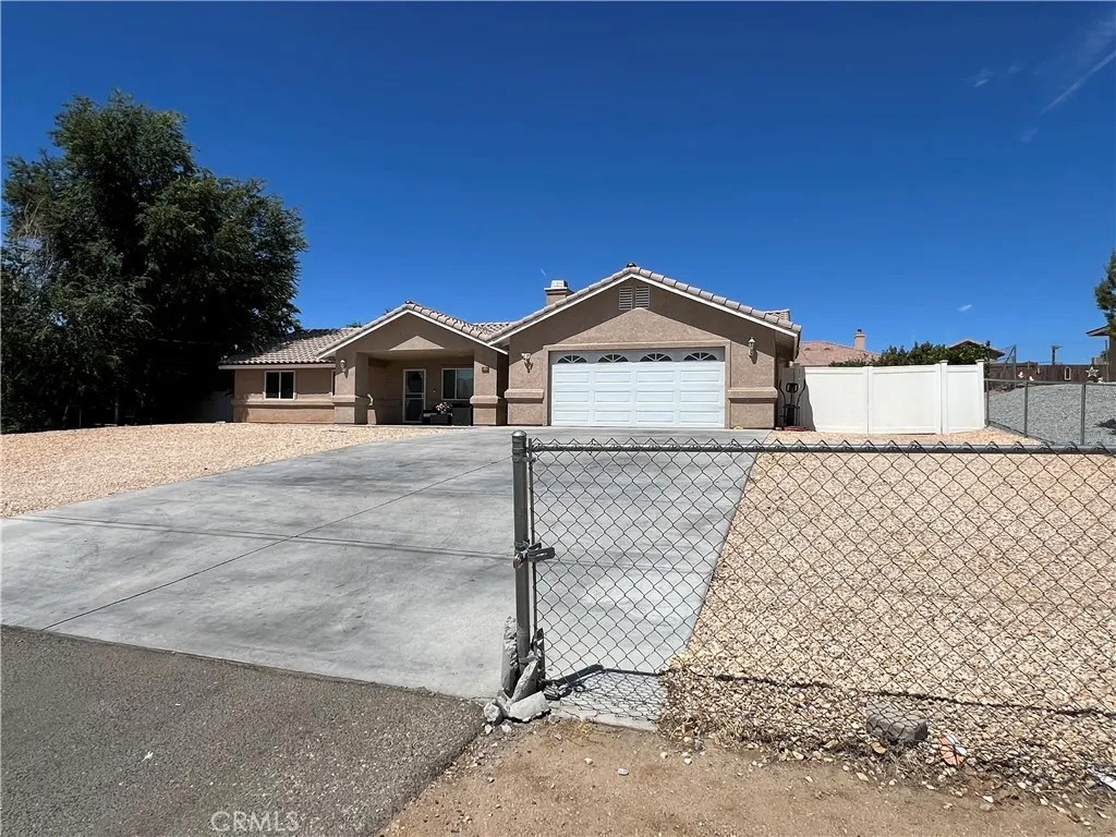 9220 Jacaranda
