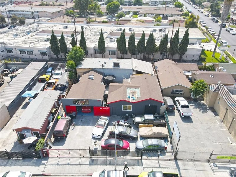 7909 Eastern Ave