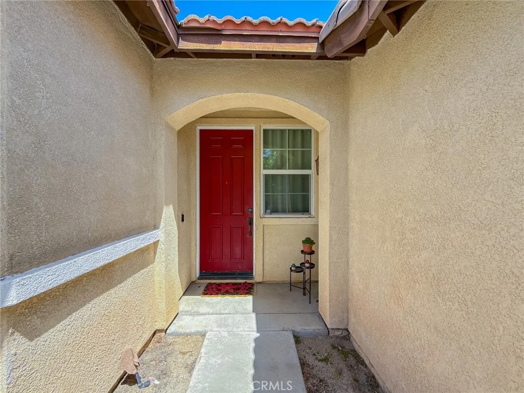 4557 W Avenue J5