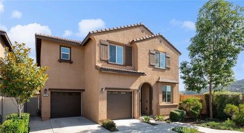 Photo of 205 Windsor Grey WAY, Fallbrook, CA 92028 (MLS # SW26122507)