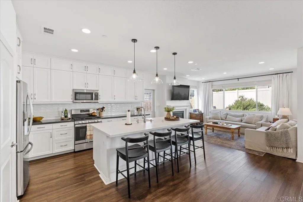 39665 Foxtail Drive