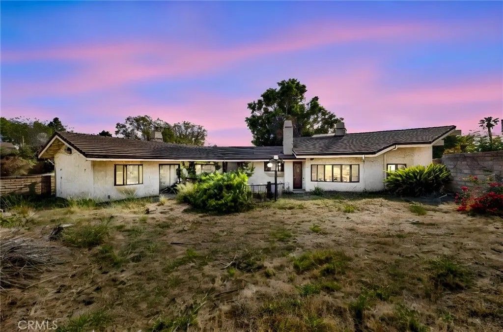 Photo of 3680 Alamo ST, Simi Valley, CA 93063 (MLS # SR26092251)