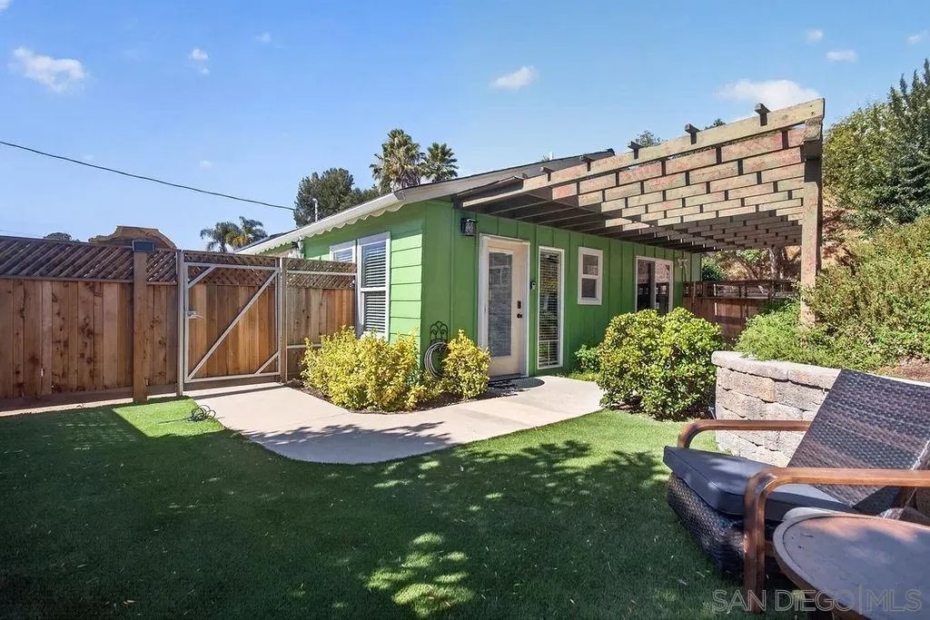 3405 Aveley Place
