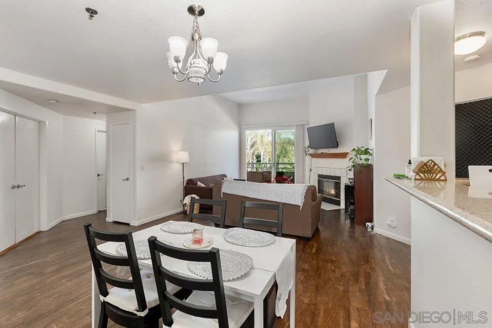 3969 Mahaila Ave 209