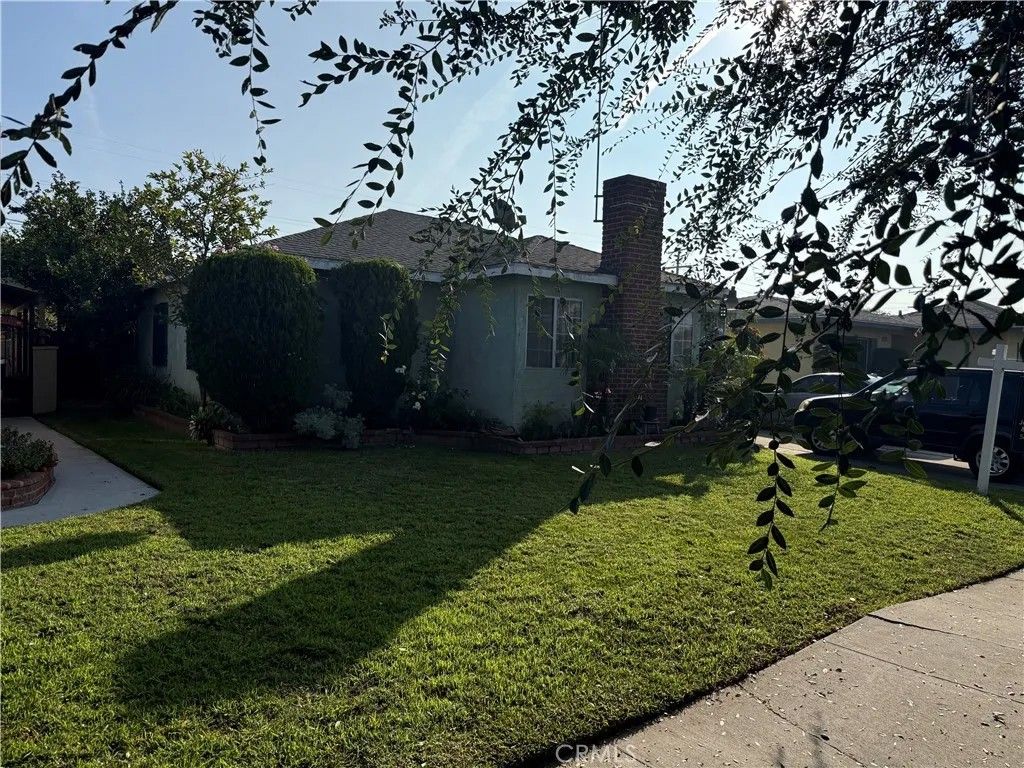 Photo of 1400 S Washington Ave, Compton, CA 90221 (MLS # PW25269586)