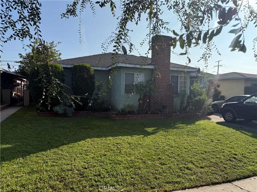 Photo of 1400 S Washington Ave, Compton, CA 90221 (MLS # PW25269586)