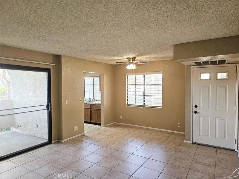 2554 Olive Drive 19