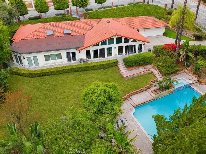 834 Cloverview