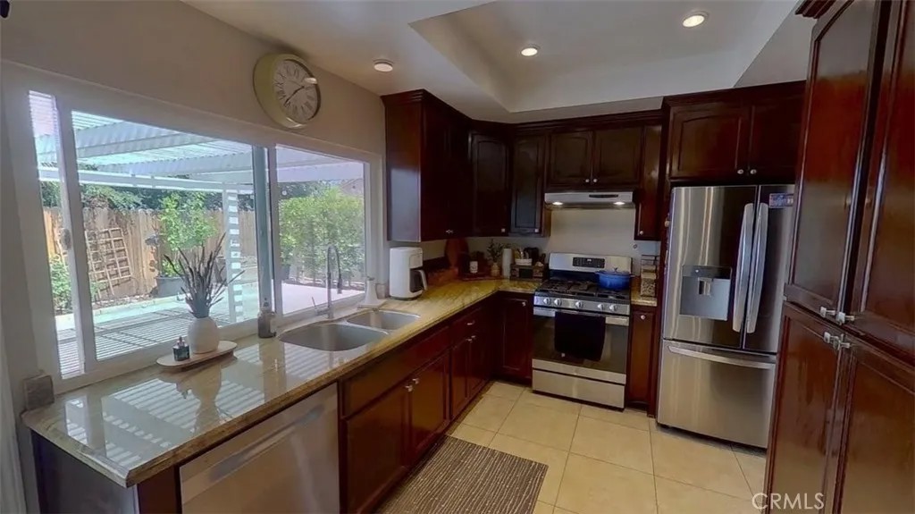 2885 Cascabel