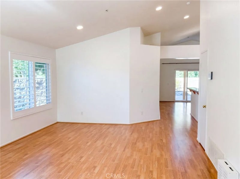 7776 Somerset