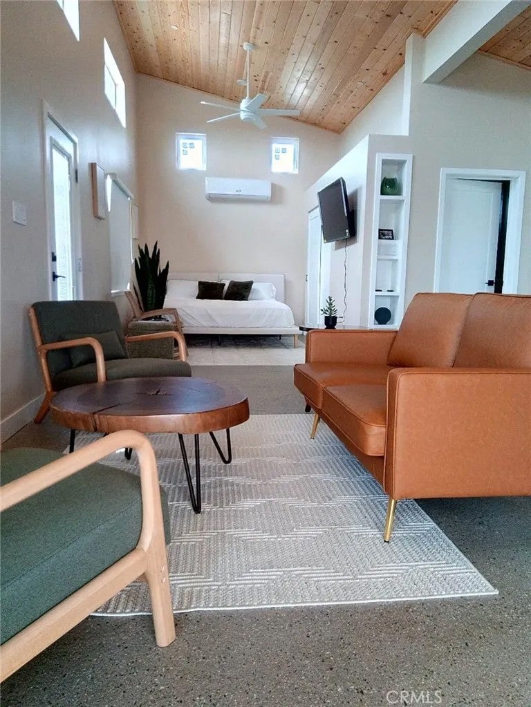 69444 Valle Vista