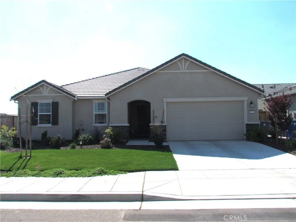 Photo of 4758 Bellaire, Clovis, CA 93619 (MLS # FR26059779)
