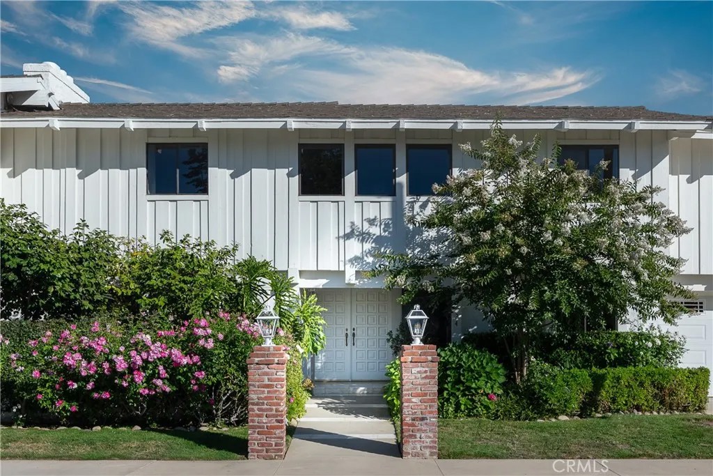 3924 Fairbreeze Circle