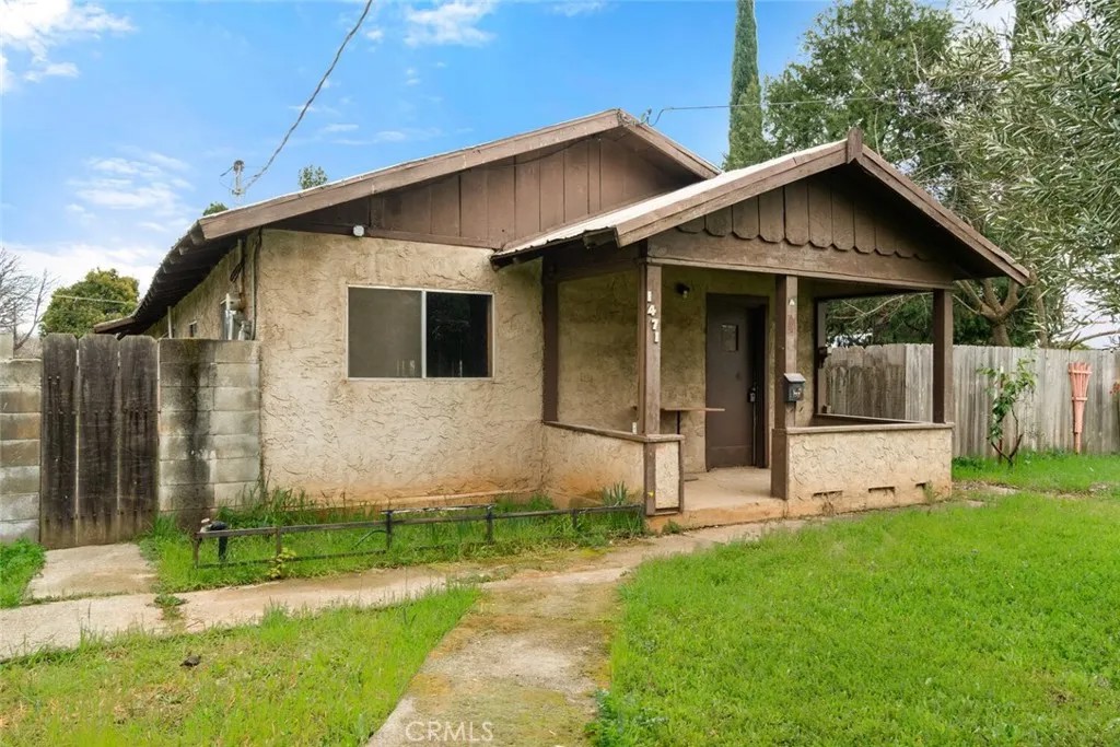 1471 Hawthorne Avenue