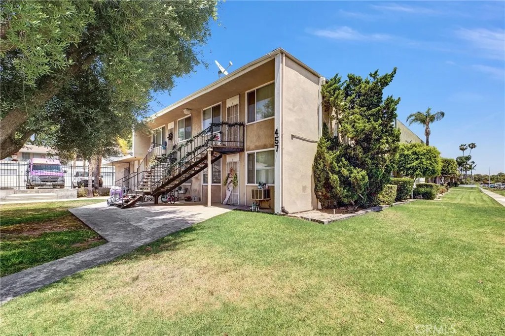 457 W Alpine