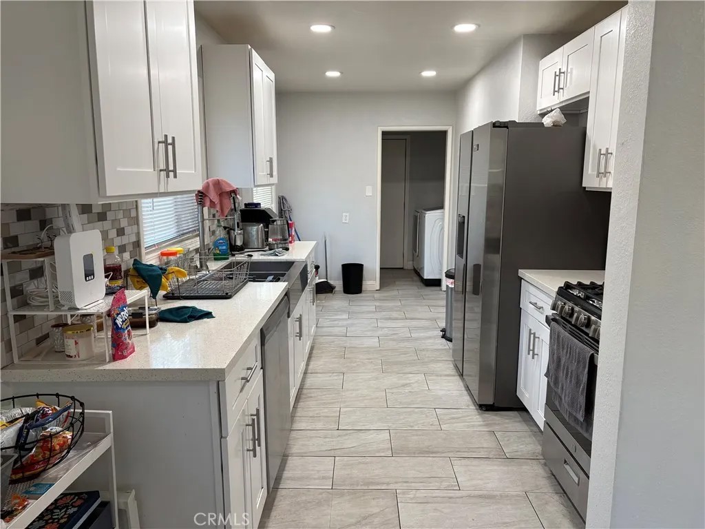 2373 N Alameda