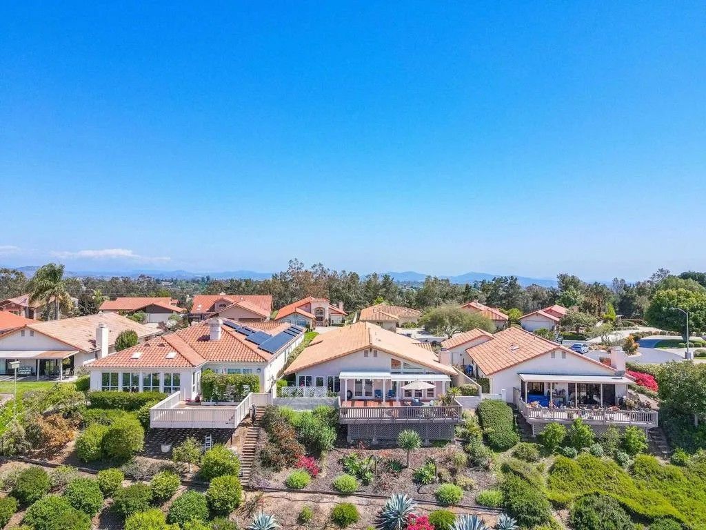 Photo of 1057 Ridge Heights, Fallbrook, CA 92028 (MLS # NDP2509634)